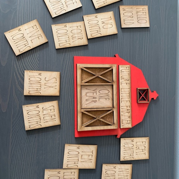 Baby Milestone Red Barn w/Interchangeable Pieces - Picture 3 of 3